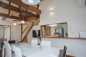 Bright House Private Villa for 6 With Onsen Close to Coast