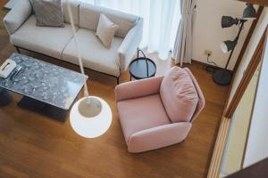 Bright House Private Villa for 6 With Onsen Close to Coast