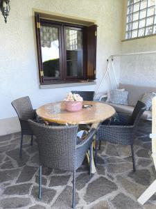 CasaDolcelago Sulzano Villa con Giardino Vista Lago Parking Free