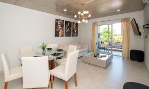 Marlin Luke 201 Cinthia Gauto 2BRParadise Dream kitchen garaje