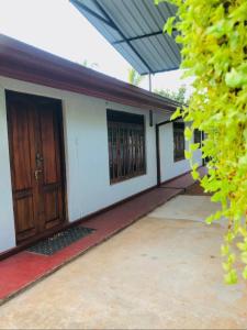 Mahagedara Holiday Home