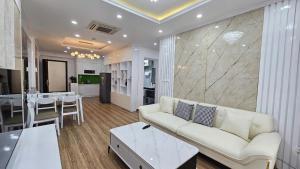 Newlife Tower- by Greenbay Premium homestay Hạ Long Bay