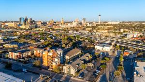 Baymont by Wyndham San Antonio Downtown