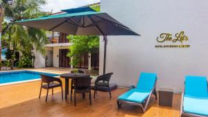 The Leis Hotel and Beach Resort