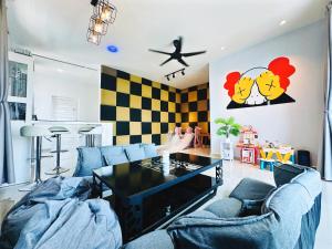 Melaka 9km jonker street,12pax sea view 3storey house
