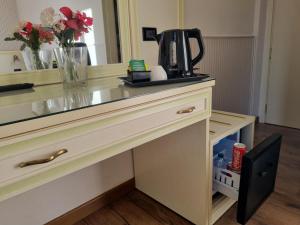 Hotel Charly