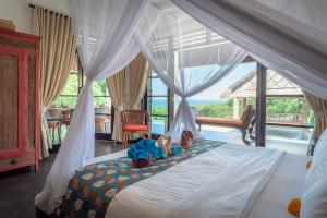 Villa Bayu - exclusive villa with infinity pool, wellness pavilion, panoramic ocean view & full service