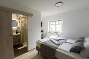 Bad & Breakfast Zip3