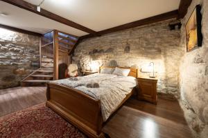 Old Town 60m2 Suite on 2 floors next to Town Hall