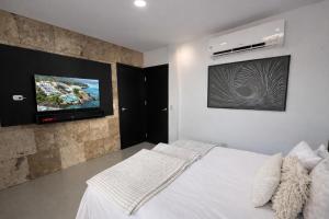 Casa con jacuzzi en La Aurora, Guayaquil, 3 habitaciones, ideal para familias, con sala, comedor y cocina equipada