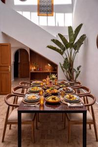 Riad chic & intimiste, piscine chauffée, ptit dej