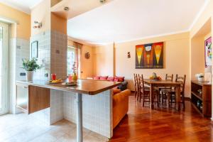 Hostly Forlanini Boho Apartment