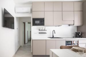 RaLiving, private garden and parking space, Viareggio