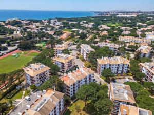 PineSun Park- Swimming pool- Beach 700m by AlgarStays