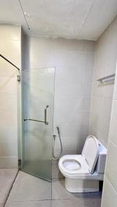 Straits Garden Suite near Lam Wah Ee Hospital