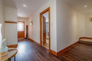 The Small House - Elie