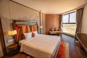 Apec Mandala Cham Bay Condotel Mui Ne
