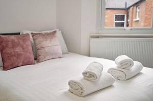 Bright and Relaxing London Base in Hampstead - Pass the Keys