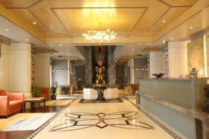 PRAGATI MANOR
