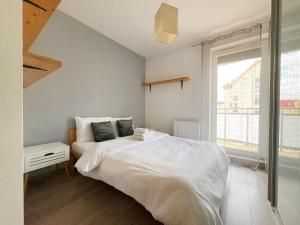 Muchobór Wielki Spacious Apartment by BookingHost