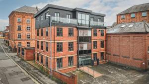 Spacious 6 BedEn-Suite, Central Parking