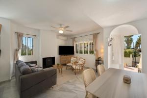 Beachside townhouse - Sleeps 8