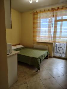 Orange Guest Rooms