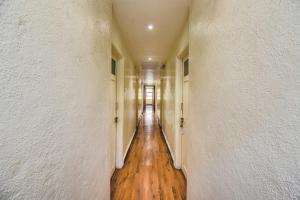 FabHotel Gargi Residency