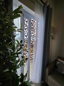 Stay Awhile at Antara 1BR Unit & Free Parking
