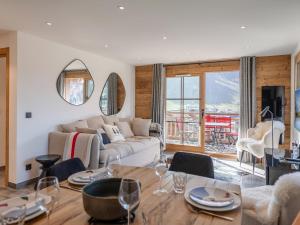 Appartement chaleureux à Morzine avec vue et parking - FR-1-754-90