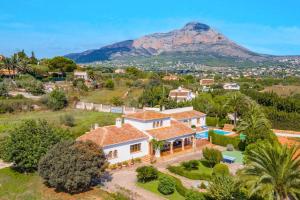 Villa Caseta Pearl by Villa Plus