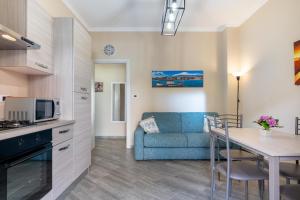 GuestHost - Lemon Tree Apartments - Casa Blu & Casa Arancione