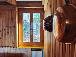 Charlie & Alaska Apartments by Quokka 360 - Mountain apartments near Carì ski slopes