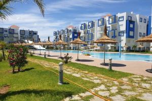 Appartement de luxe dans un quartier calme avec piscine