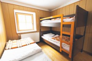 Tamar Mountain hut