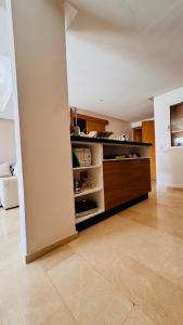 5min to the Beach Luxury Apt with a pool