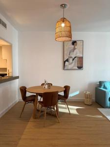 Luxury 1BR Walk to Dubai Mall