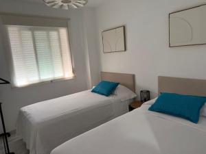 Apartamento con Parking y Wifi a 2 min Playa Los Lances