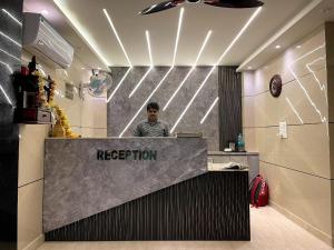 hotel pooja paharganj