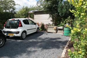"Heleen" 6 pers, Lauwersmeer waterfront, full equipped and modern