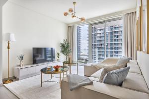 Frank Porter - Beach Mansion