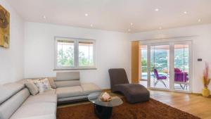 Villa Happiness pool&Wellness by Villas Guide
