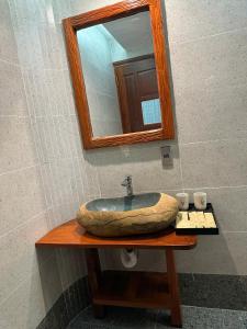 Vườn Nhãn Hòa Thuận homestay