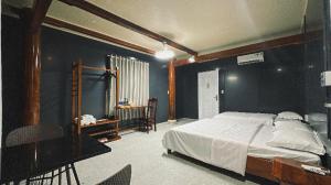 Vườn Nhãn Hòa Thuận homestay
