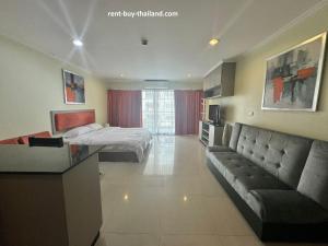Large Pool-View Studio with Balcony - TW Platinum Suites, Jomtien