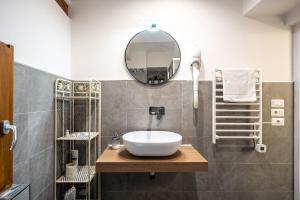 PiazzaPazzi House - Heart of Duomo By Hotea