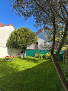 Maison Grand Paris avec jardin et parking privé proche RER B et M14