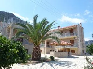 Karantonis House - Poulithra