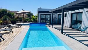 Casa Carica with heated pool in Lajares