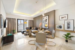 BLVD - Stylish Stay in Paramount - Skyline Views